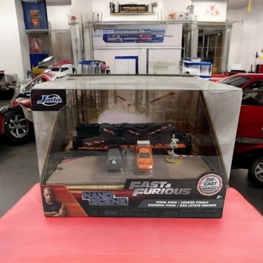 Jada Fast Furious Nano Train Scene Die-Cast Set Dom Brian NIB Final Race
